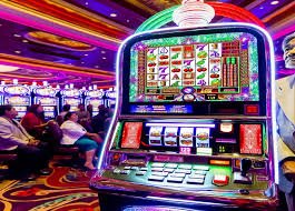Live Baccarat ဇယားပေါ် dealer နှင့် ကဒ်ဖြန့်နေသောမြင်ကွင်း